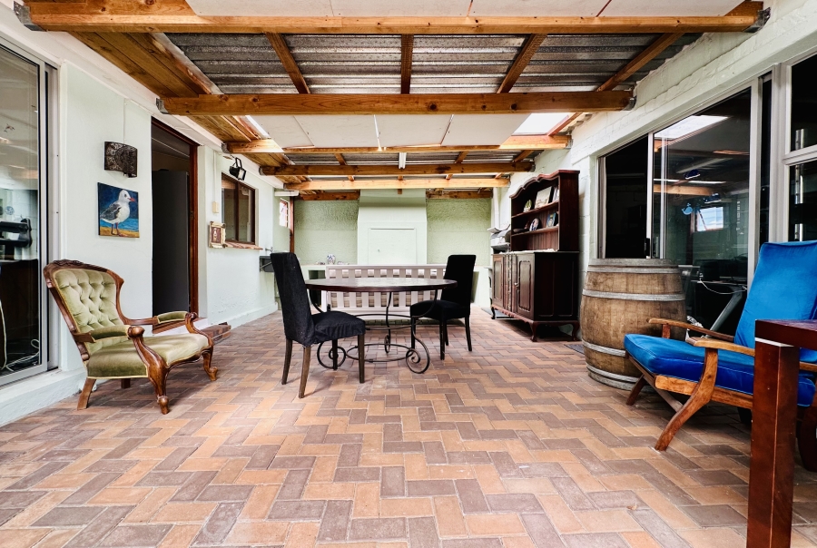 3 Bedroom Property for Sale in Westcliff Western Cape